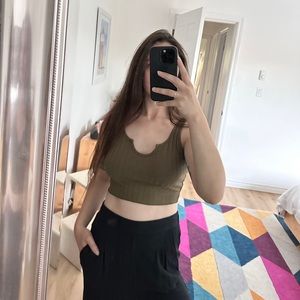 *Zaful Green Ribbed Cropped Tank Top